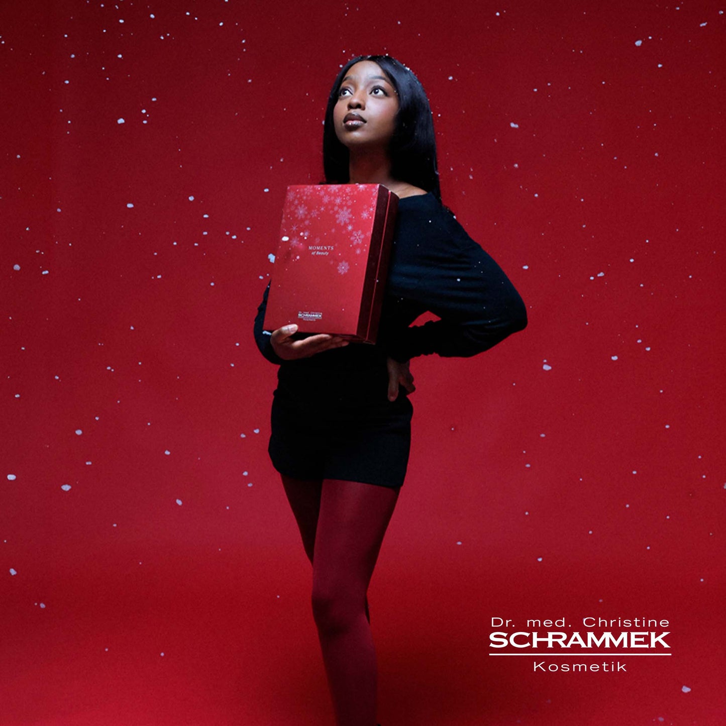 Kosmetik Adventskalender 2026 Moments of Beauty Dr. med. Christine Schrammek - Bild 2 Model