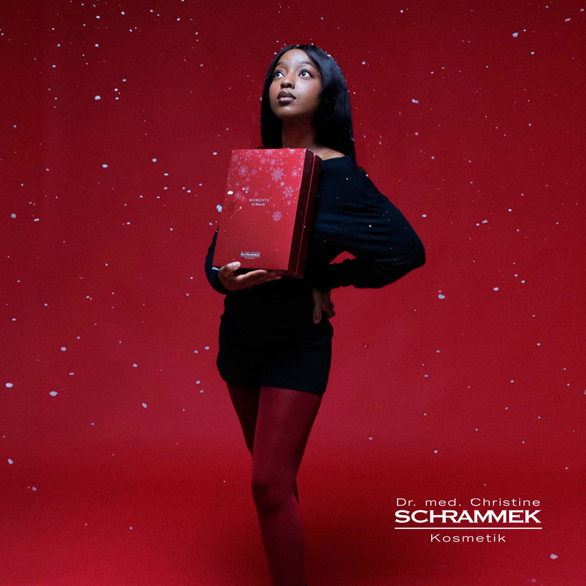 Kosmetik Adventskalender 2026 Moments of Beauty Dr. med. Christine Schrammek - Bild 2 Model
